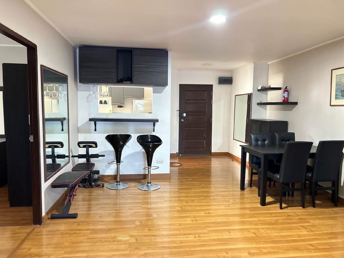 For RentCondoSamut Prakan,Samrong : Rental condo on Bang Na-Trat Road, convenient to travel, ready to move in