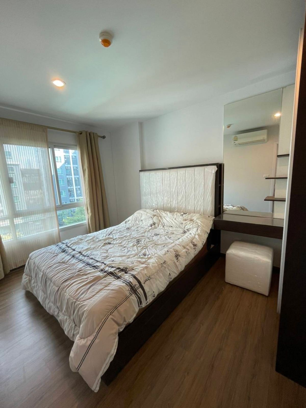 For RentCondoChaengwatana, Muangthong : Condo for rent Hallmark Chaengwattana 32 sqm. Near the Pink Line Central Chaengwattana PIM  Pakkret