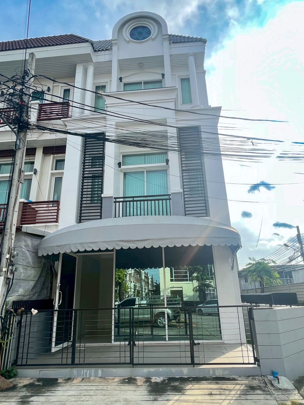 For SaleTownhomeKaset Nawamin,Ladplakao : Premium Place Nawamin - Sukhaphiban 1 /4 Bedrooms (Sale), Premium Place Nawamin - Sukhapiban 1 /4 Bedrooms (For Sale) Pik084