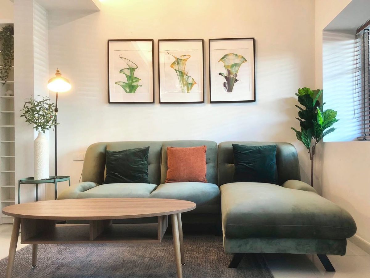 For RentTownhomeSamut Prakan,Samrong : LTH12389 - Townhouse for Rent at Indy Bangna Km. 7 Size 18.9 SQ.W 89 SQ.M 2 BEDS 3 Baths Near BTS Bang Na Station Only 33K/Month