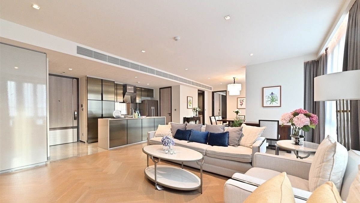 ขายคอนโดสุขุมวิท อโศก ทองหล่อ : ขายคอนโด เดอะ รีเซิร์ฟ สุขุมวิท 61, 2 ห้องนอน และ 3 ห้องน้ำ ขนาดพื้นที่ใช้สอย 125.62 ตร.ม 