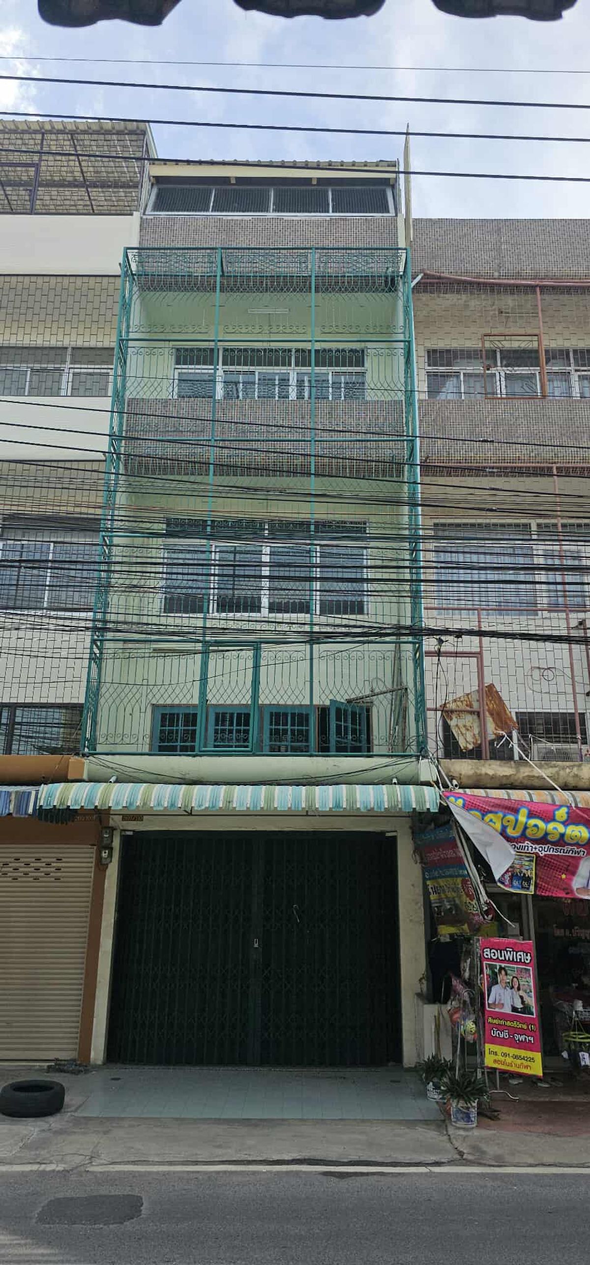 For RentShop HousePinklao, Charansanitwong : For rent Next to Charan Sanitwong 35 Road