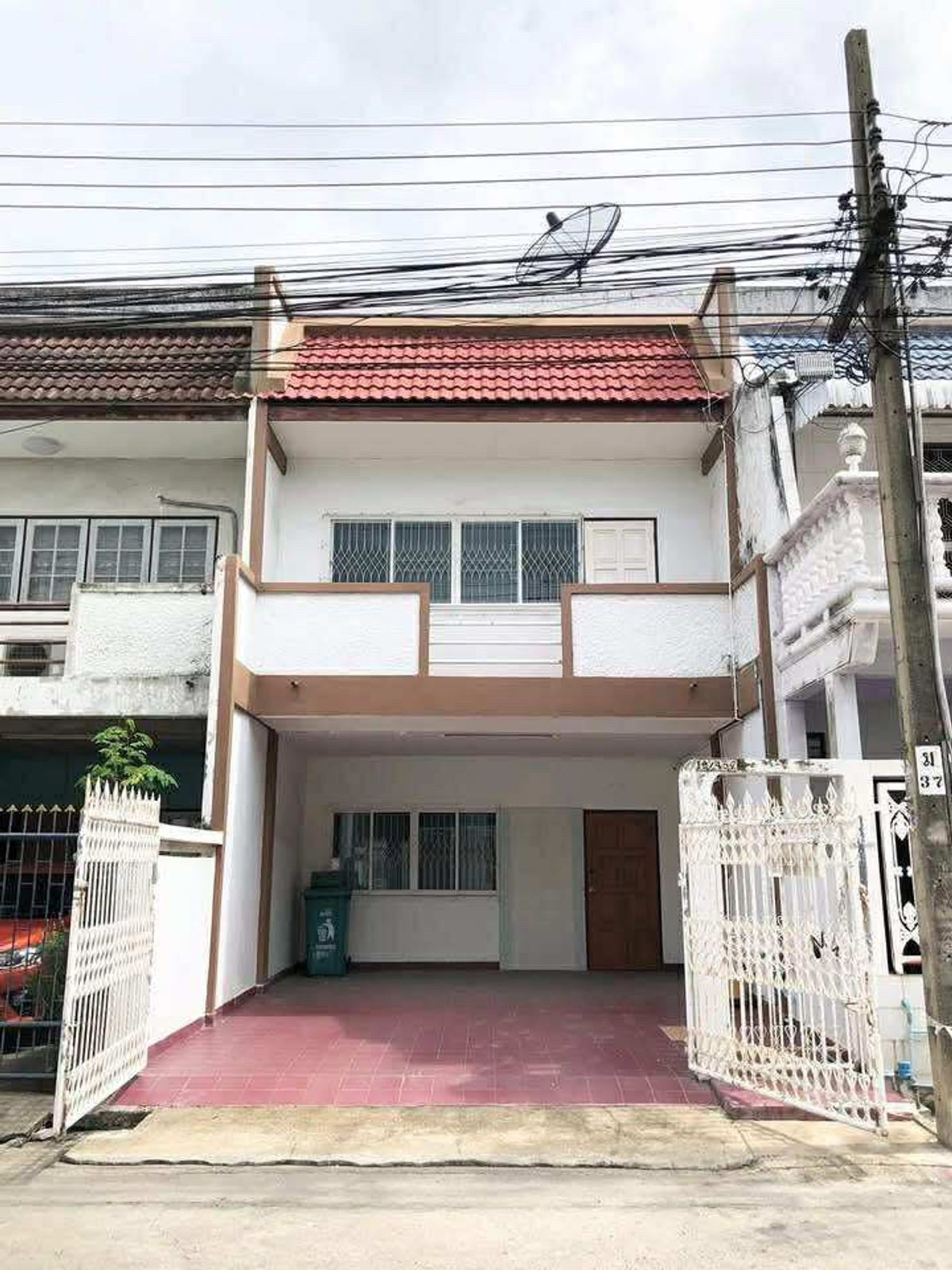 For RentTownhomeKaset Nawamin,Ladplakao : 2 -story townhome rental @Khlong Chan Villa Village 1 Soi Nawamin 32, near the expressway in many ways Interested to say hello.