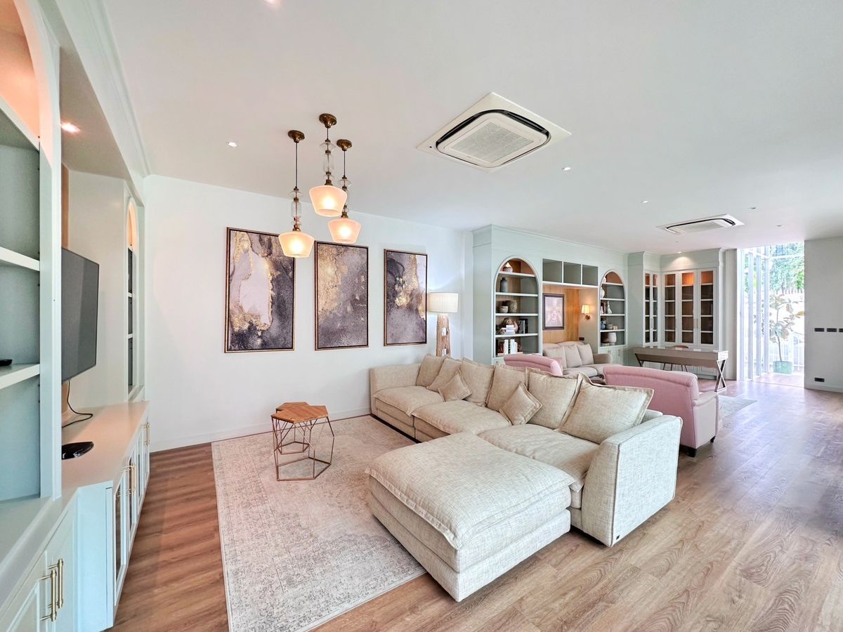 For SaleNawamin, Ramindra : Pool Villa for people with a level that provides both 