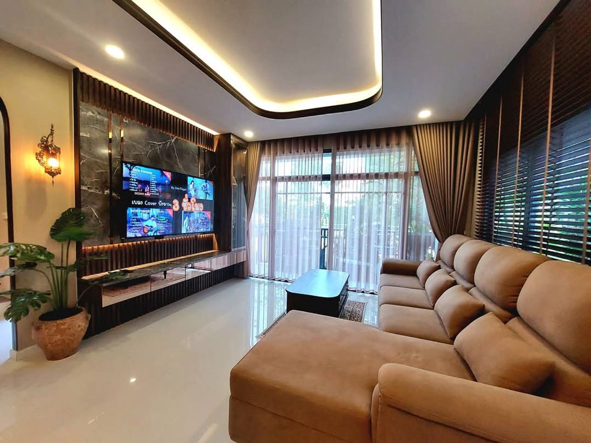 ให้เช่าบ้านลาดกระบัง สุวรรณภูมิ : 🔥🔥🔥แกรนด์บริทาเนีย พระราม 9 - กรุงเทพกรีฑา 🔥🔥🔥