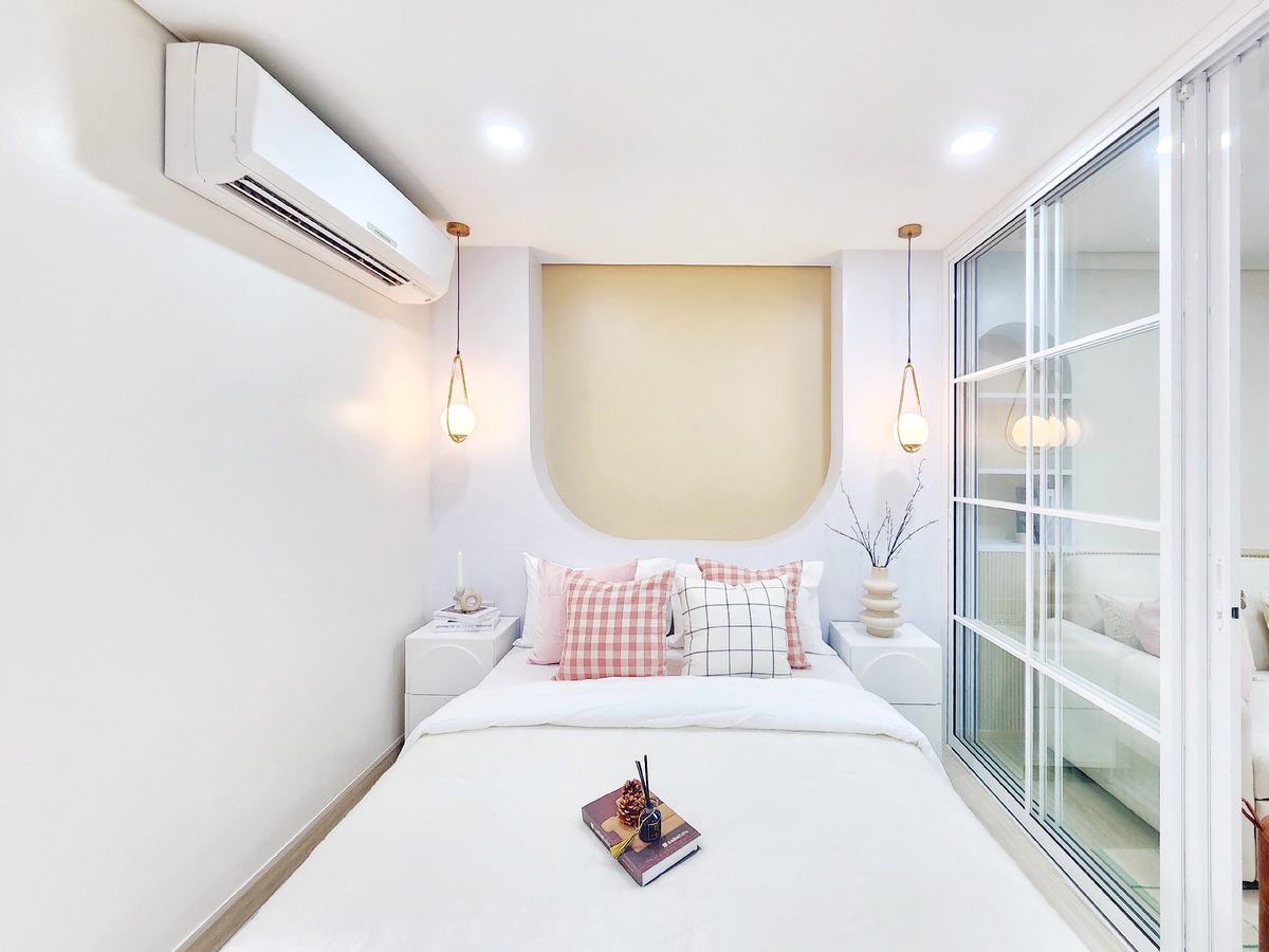 For SaleCondoRatchadapisek, Huaikwang, Suttisan : Minimal condo, Ratchada zone, sweet room, excellent view, complete with Ready to serve hot.  Light installments, starting at 7,000 baht, middle price The new renovated room raises the room, everything is worthwhile.