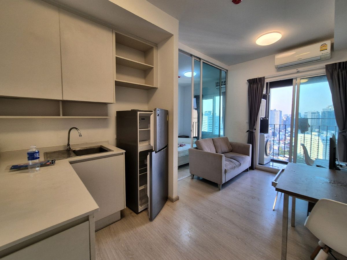 ให้เช่าคอนโดรัชดา ห้วยขวาง : ♥️♥️ Chapter One Eco Ratchada-Huai Khwang ห้องใหญ่ ให้เช่า เพียง 13,000 บาทคร้า 🥰🥰