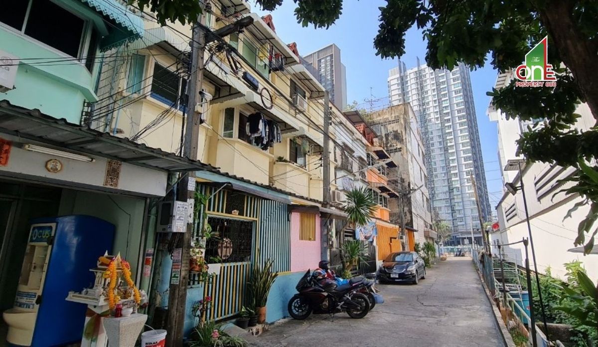 For SaleShop HouseWongwianyai, Charoennakor : 3 -storey commercial building, Soi Ratchadaphisek 12, Ratchadaphisek Road, Bukkhalo Subdistrict, Thonburi District, Bangkok