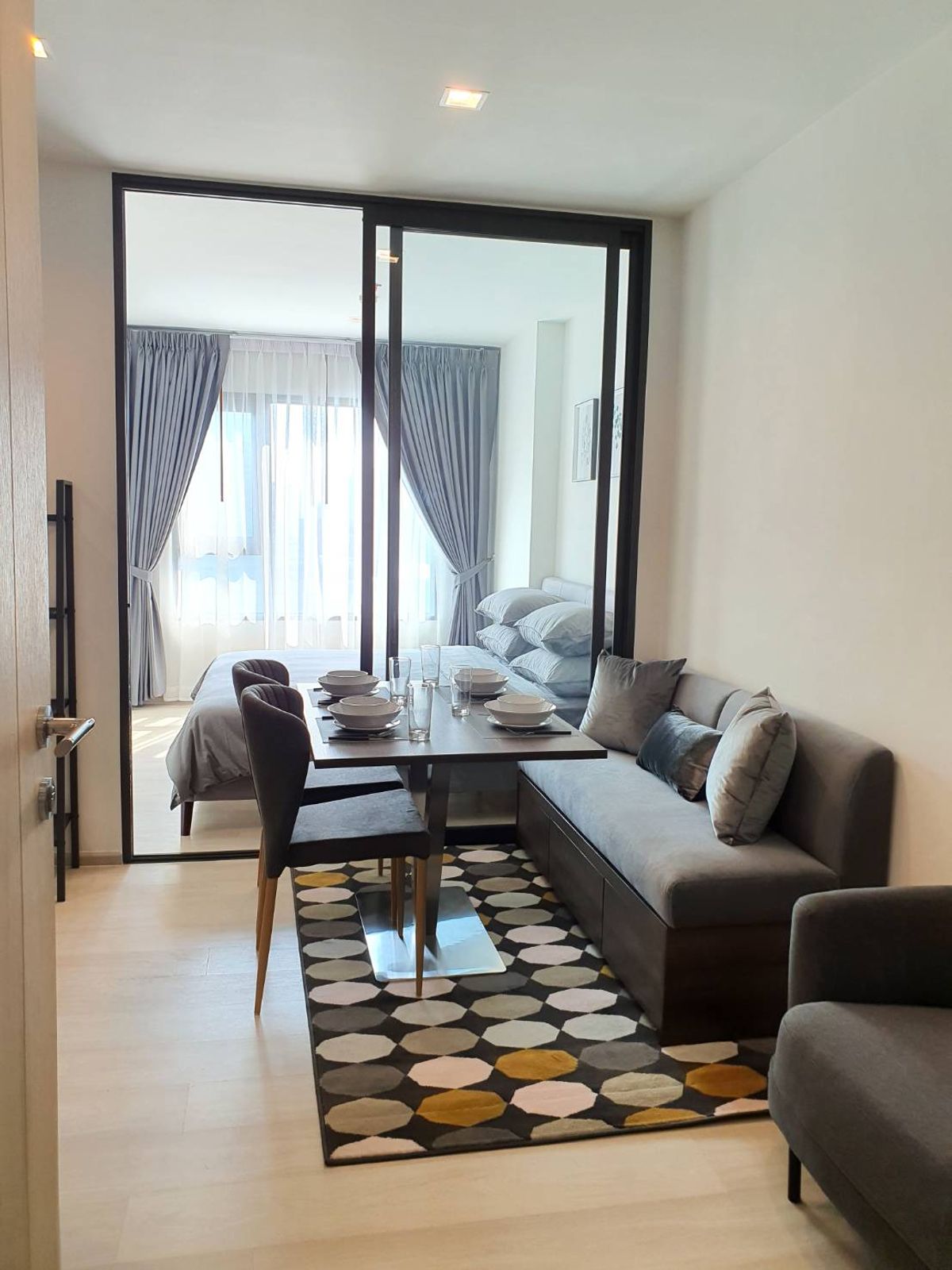 For RentCondoWitthayu, Chidlom, Langsuan, Ploenchit : Life One Wireless 1 Bed Size 35 SQ.M. F/F
