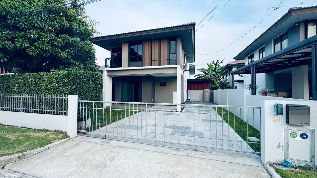 For RentHouseBangna, Bearing, Lasalle : 🏡 Rent a detached house, Bura Sini, Bangna, Km. 26 (Bang Bo) 🎉 Near Lotus Bang Bo, only 1.2 km, furniture and electrical appliances  The house is free, ready to move in. ✅✅