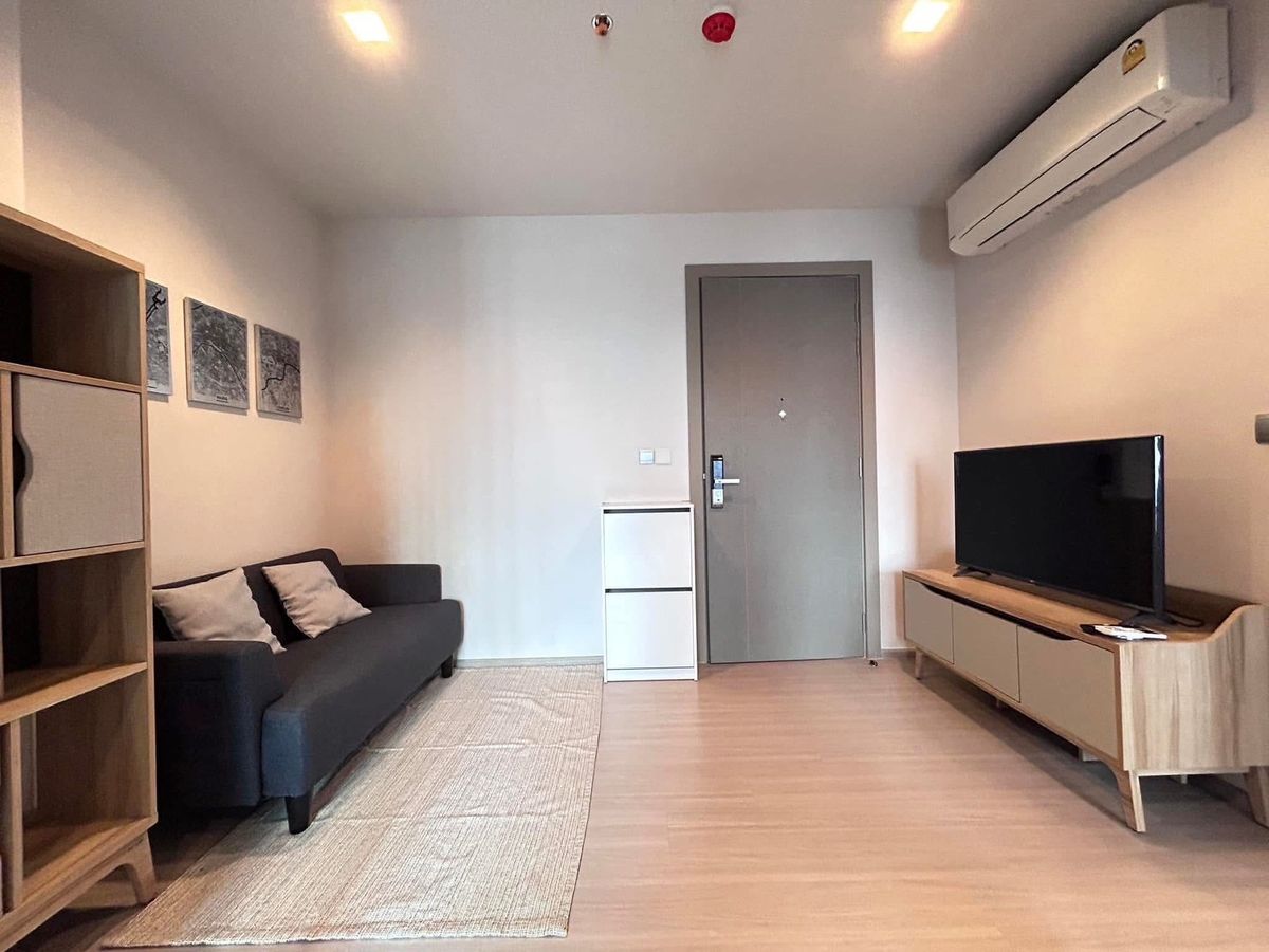 For RentCondoRama9, Petchburi, RCA : Life Asoke-Rama 9 luxury condo for rent