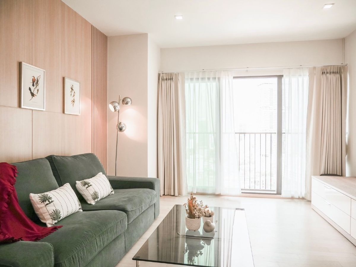 For RentCondoSukhumvit, Asoke, Thonglor : 🚆 For Rent: Noble Remix – Direct Skywalk to BTS Thong Lo, Prime Location!