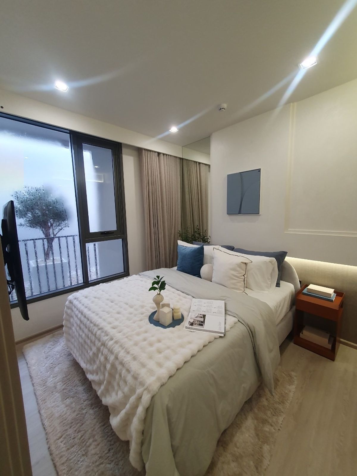 ขายดาวน์คอนโดสุขุมวิท อโศก ทองหล่อ : 🏙 ขายดาวน์ Reference Ekkamai ห้อง 1 ห้องนอน ชั้น 8 ใจจกลางเอกมัย 💸 ราคาเพียง 6,400,000 บาท (ถูกกว่าโครงการ!)