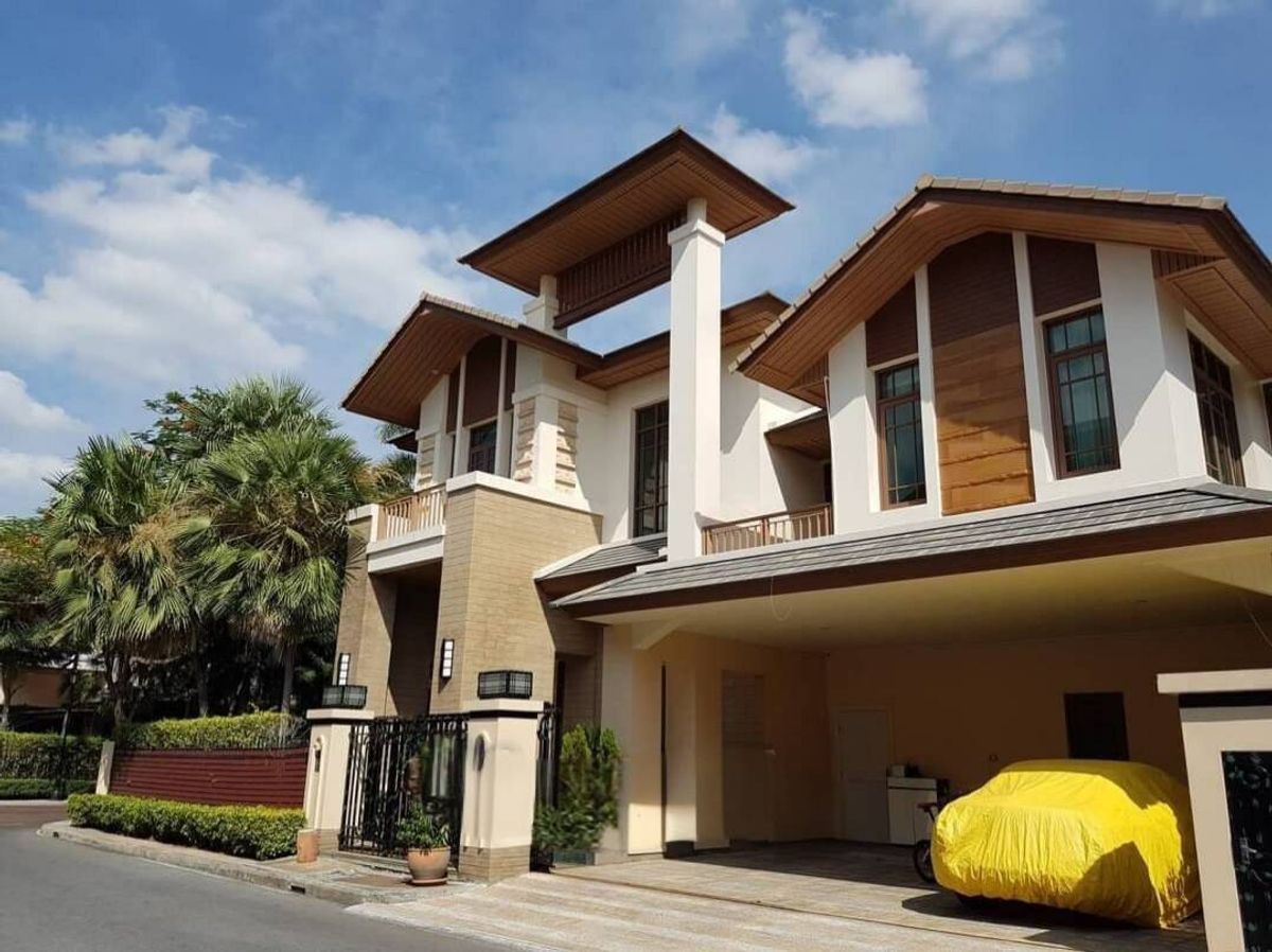 For RentHouseOnnut, Udomsuk : Luxury House for Rent | Baan Sansiri Sukhumvit 67