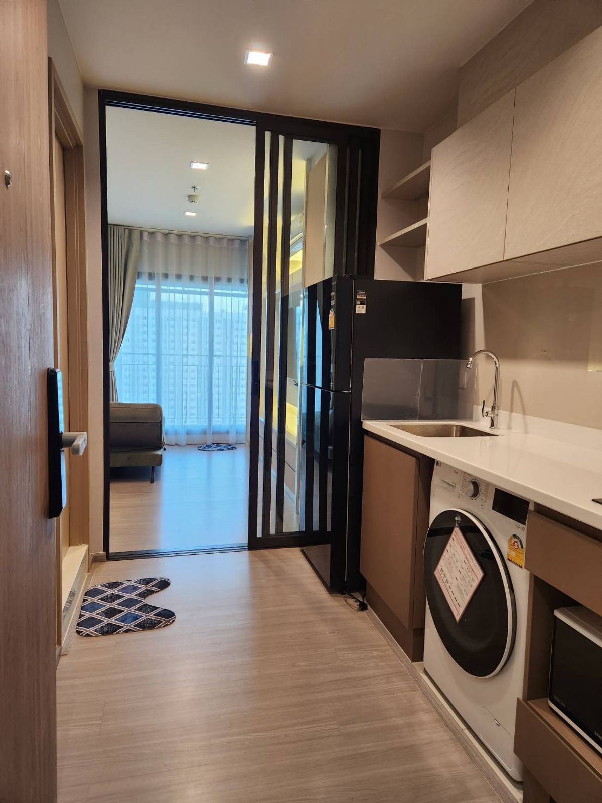 For RentCondoThaphra, Talat Phlu, Wutthakat : 🔥 Life Sathorn Sierra 🔥 Beautiful room Complete furniture and electrical appliances Ready to move in // Interested in add lineid: @thirdproperty