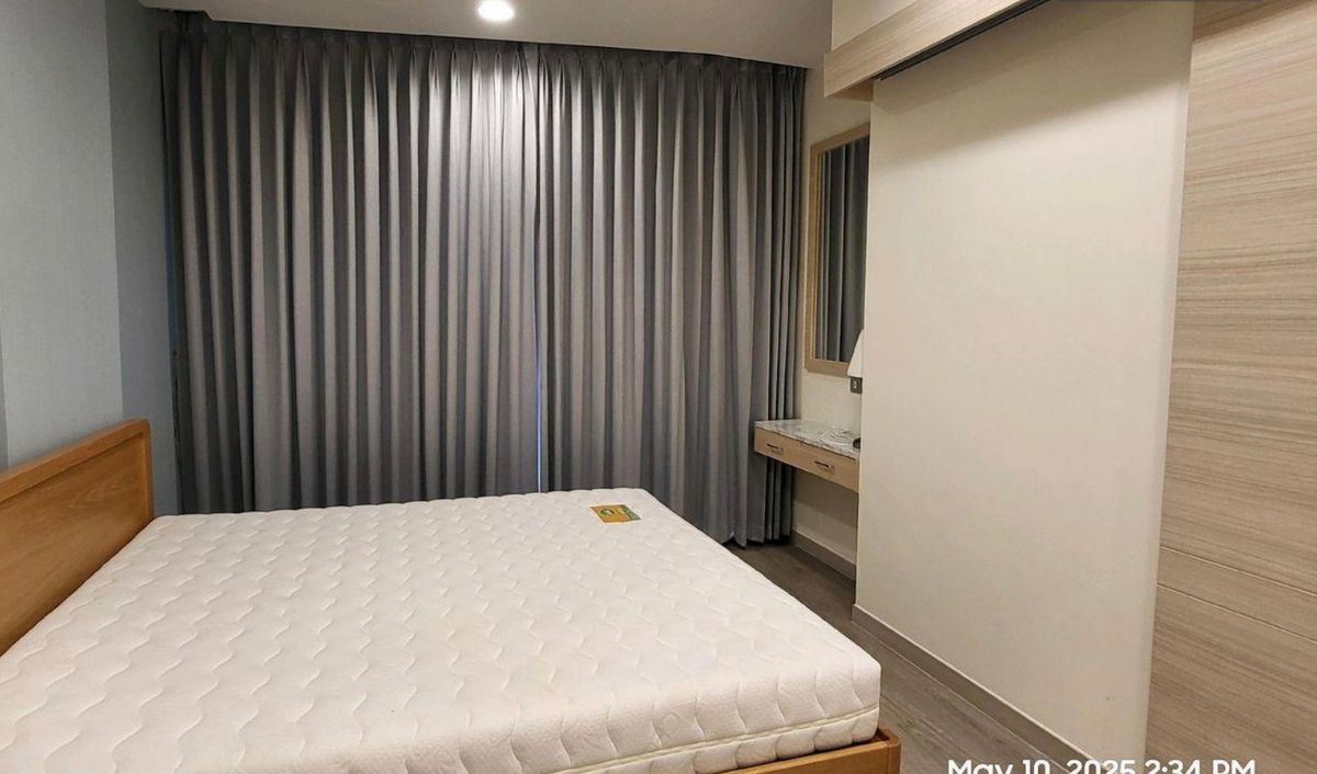 For RentCondoPathum Thani,Rangsit, Thammasat : Rent Jin Violet, the new room, beautiful room, ready to be rented near Bangkok University. Interested in attains@841QLNR