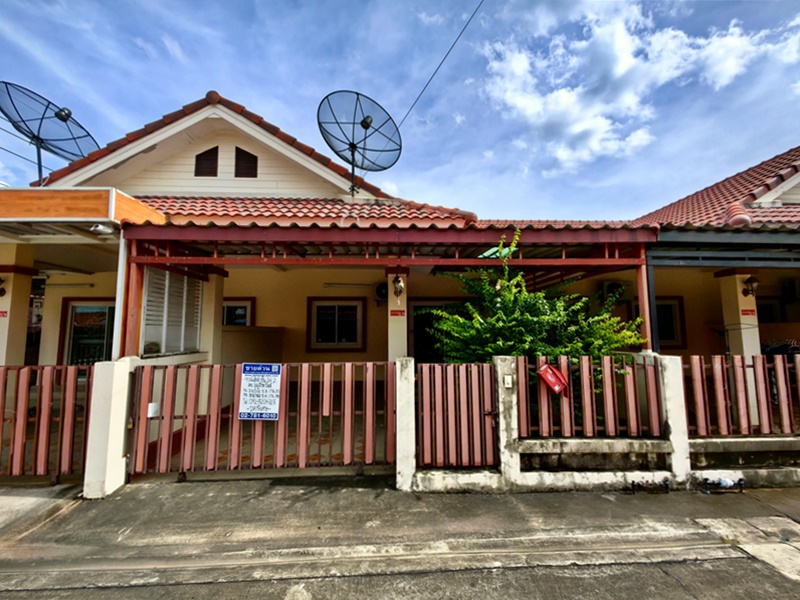 ขายทาวน์โฮมพัทยา บางแสน ชลบุรี สัตหีบ : 🔥ด่วน🔥บุญรักษาวิลล์2