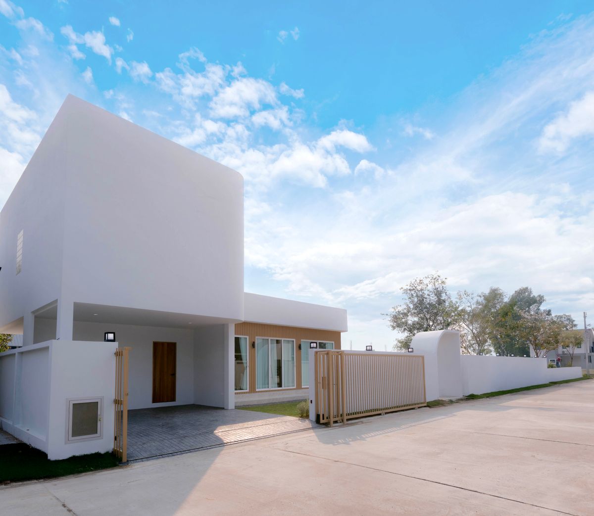 For SaleHouseChiang Mai : Lanna Lewi detached house for sale Half floor detached house Modern style