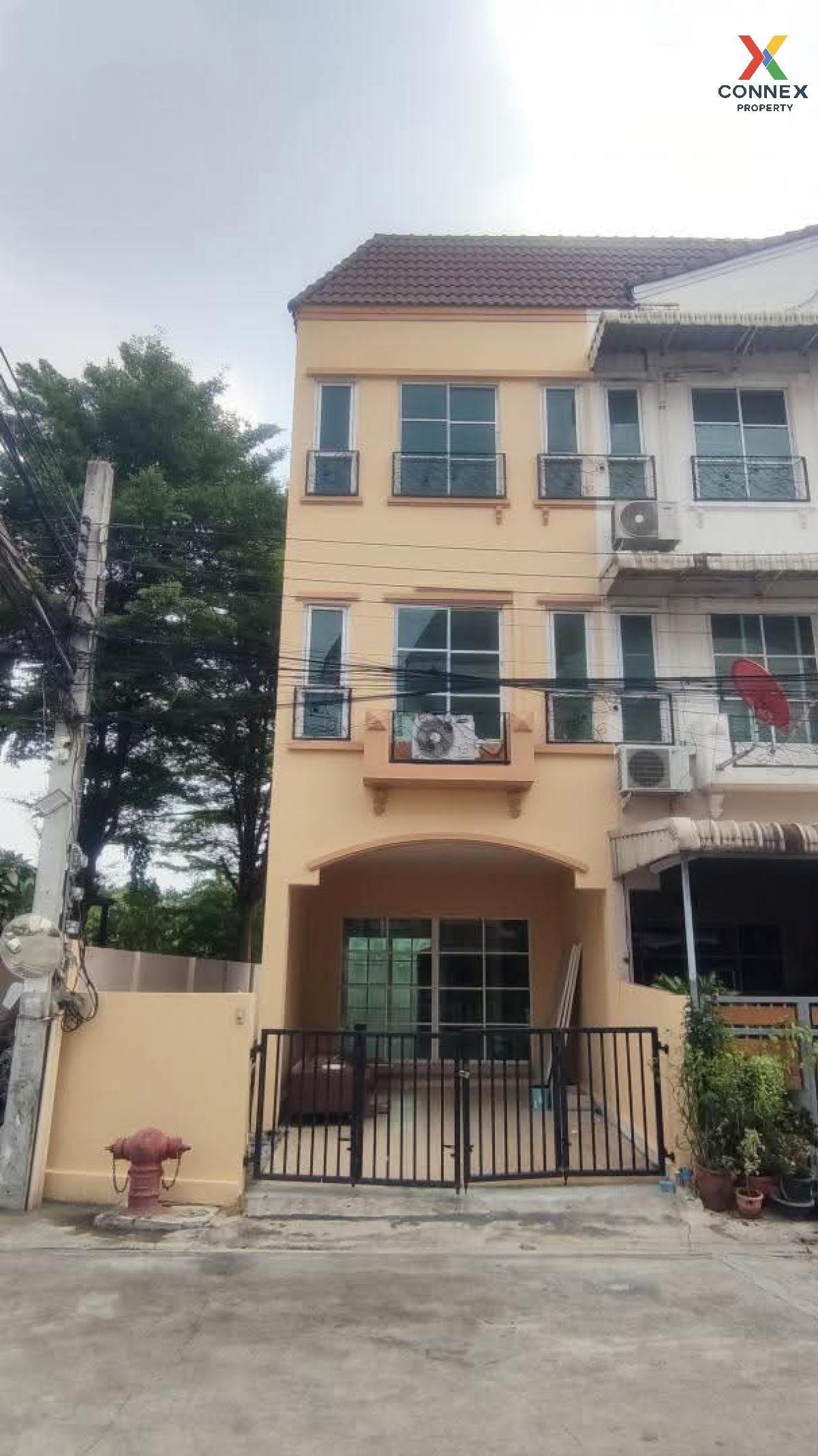 ขายทาวน์โฮมเอกชัย บางบอน : ขายทาวน์เฮ้าส์/ทาวน์โฮม  โมเดิร์น ทาวน์ เอกชัย 46 คลองบางพราน เขต บางบอน กรุงเทพ CX-121281