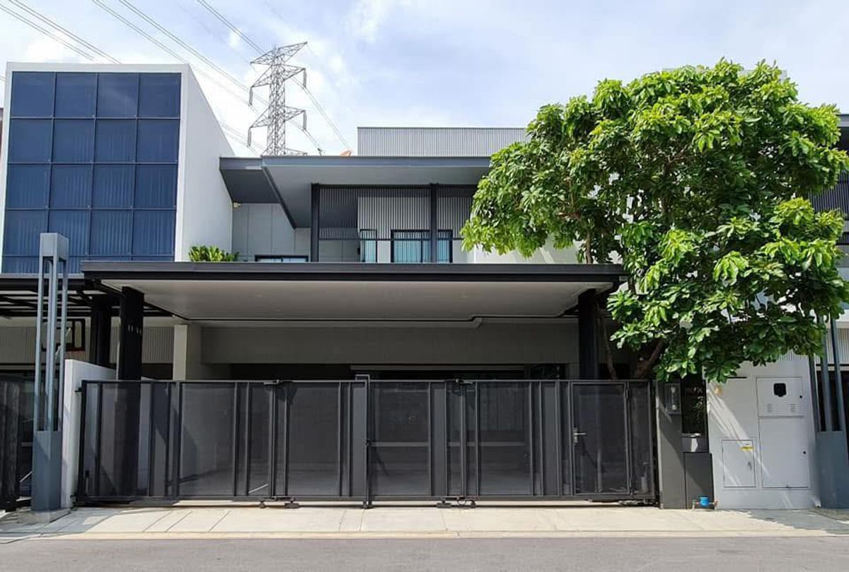 For RentTownhomeBangna, Bearing, Lasalle : 🏡 For Rent: Vive Bangna KM.7 – 3BR Private Home in a Peaceful, Secure Community with Maid’s Quarters, Easy Access to Expressway & BTS