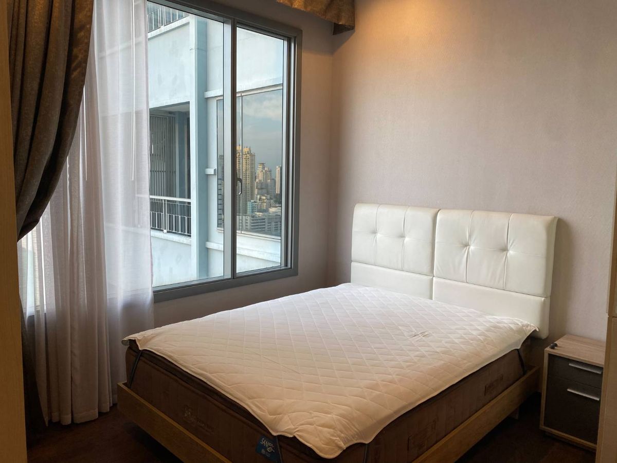 For RentCondoRama9, Petchburi, RCA : [Rent] Q asoke (MRT PETCHBURI) Studio 32 square meters with 0994629391 Bird