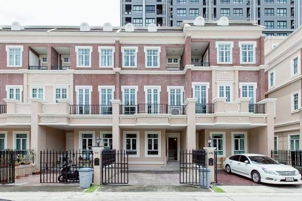 For RentTownhomeOnnut, Udomsuk : Luxurious 4-story townhome: Garden Square Sukhumvit 77 (RT-01)