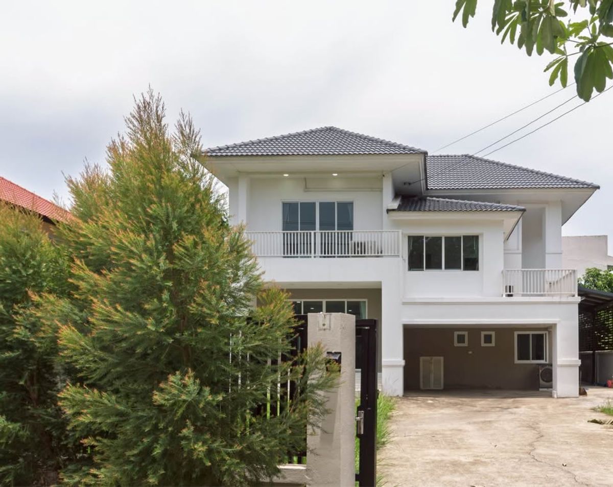 For RentHouseNawamin, Ramindra : 🏡 New Listing! Single House for Rent – Lalin In The Park, Watcharapol–Phahonyothin 🏡