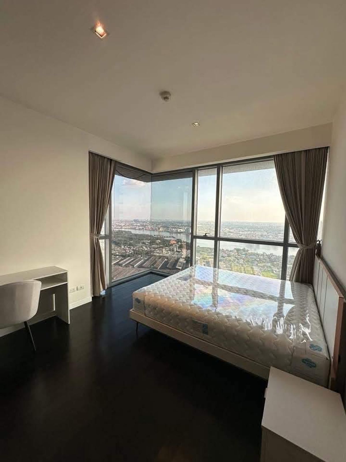 For RentCondoRama3 (Riverside),Satupadit : Beautiful view condo for rent, The Pano Rama 3, by the Chao Phraya River Ready All new furniture Interested to say hello.