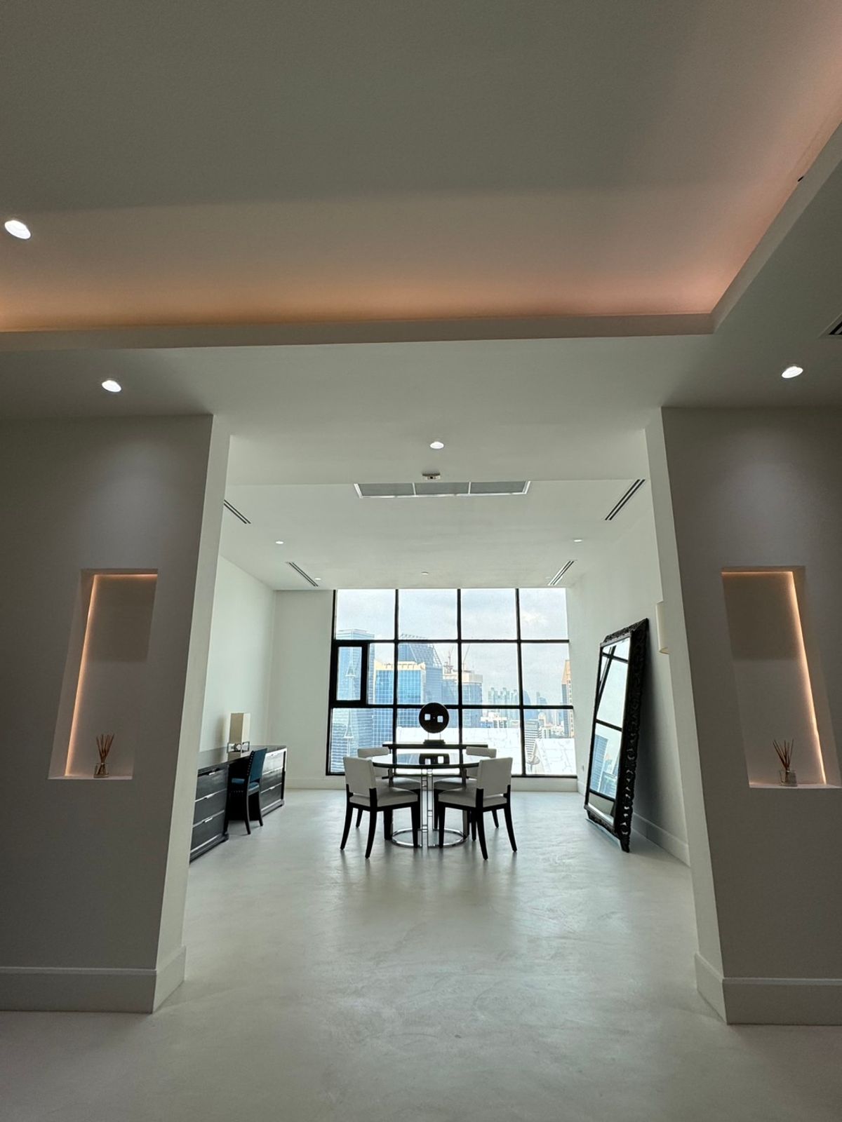 ขายคอนโดสาทร นราธิวาส : FOR SALES : SATHORN GARDENS PENTHOUSE  @105MB วิวแม่น้ำบางกระเจ้าและวิวเมืองสุดคลาสสิค