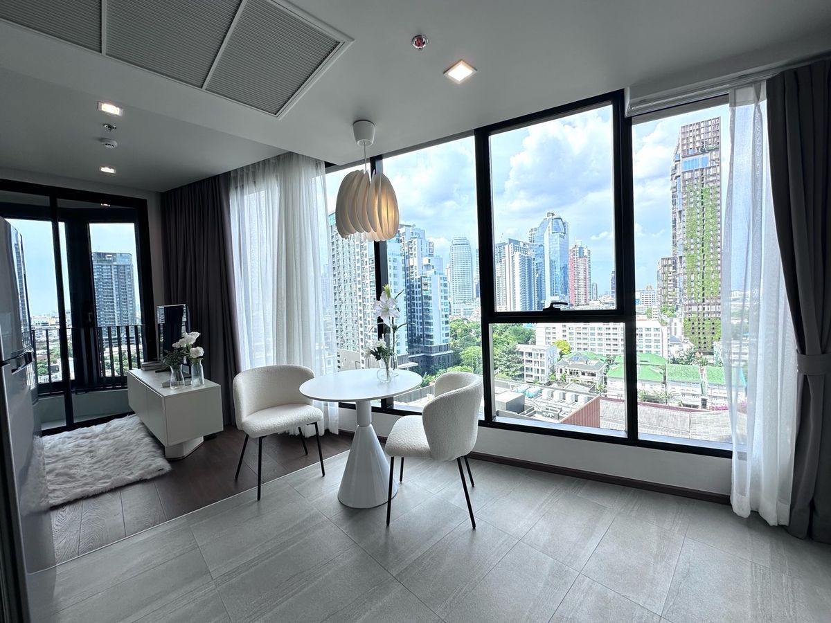 ให้เช่าคอนโดสุขุมวิท อโศก ทองหล่อ : for rent ปล่อยเช่าคอนโดใกล้bts ทองหล่อ 1ห้องนอนห้องมุม ห้องใหม่เพิ่งตกแต่งเสร็จ