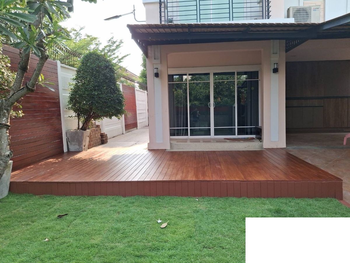 For RentHouseLadkrabang, Suwannaphum Airport : Rental back, corner 63 sq.w., 3 bedrooms, 2 water, 2 -story house, The PLANT Rama 9, Ring 2