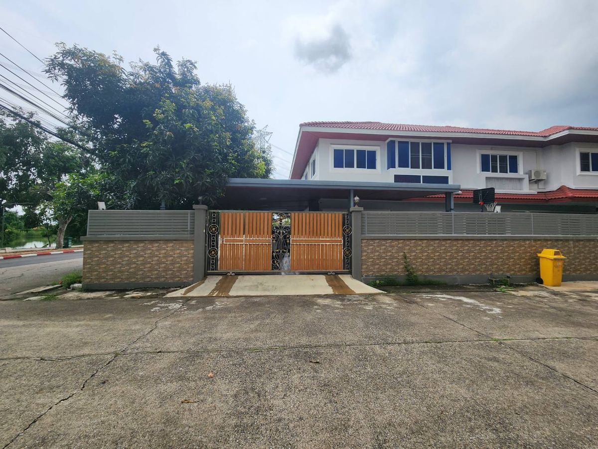 For RentHouseNonthaburi, Bang Yai, Bangbuathong : Rent a detached house, Fueng Suk 2, near Sarasas Witaed Bang Bua Thong School, just 0 minutes.
