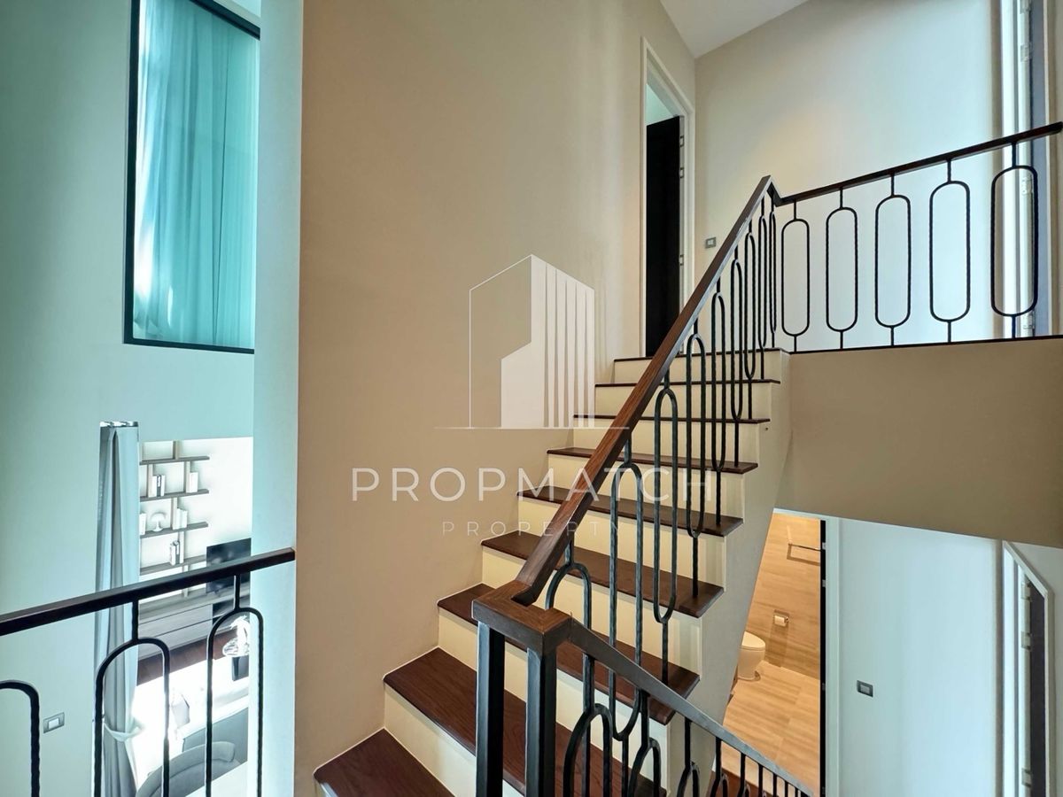 For RentCondoSukhumvit, Asoke, Thonglor : Rare Unit: Duplex 3 Bedroom Available !!