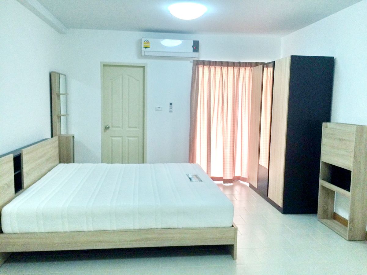 For RentCondoRatchadapisek, Huaikwang, Suttisan : 7875crh