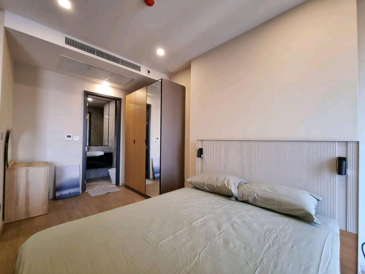 ให้เช่าคอนโดสุขุมวิท อโศก ทองหล่อ : ให้เช่า พร้อมอยู่ Ashton Asoke (BTS  อโศก) 1 ห้องนอน 35 ตารางเมตร ชั้นสูง โทร.0994629391 เบิร์ด