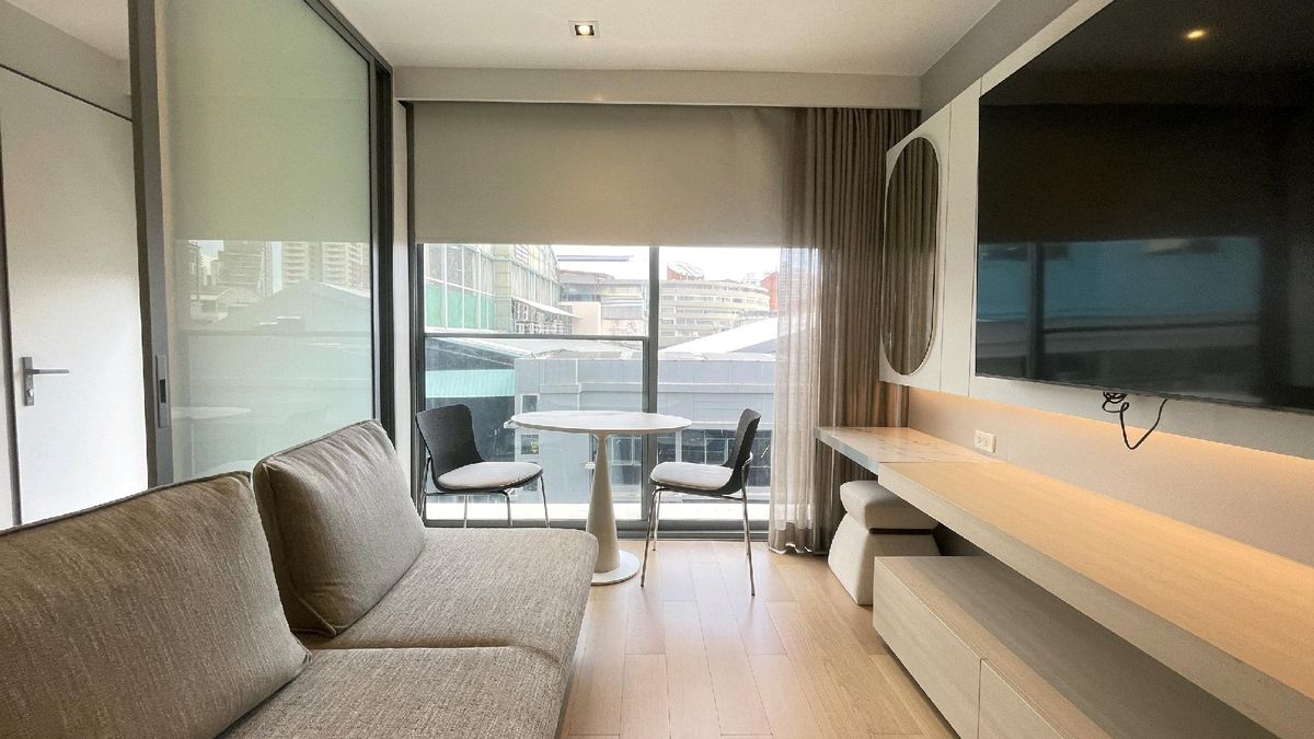 ให้เช่าคอนโดสุขุมวิท อโศก ทองหล่อ : ห้องสุดท้าย รีบจอง !! Scope Promsri ห้องใหญ่ที่สุด 34 ตารางเมตร มีอ่างอาบน้ำ โทร.0994629391 เบิร์ด