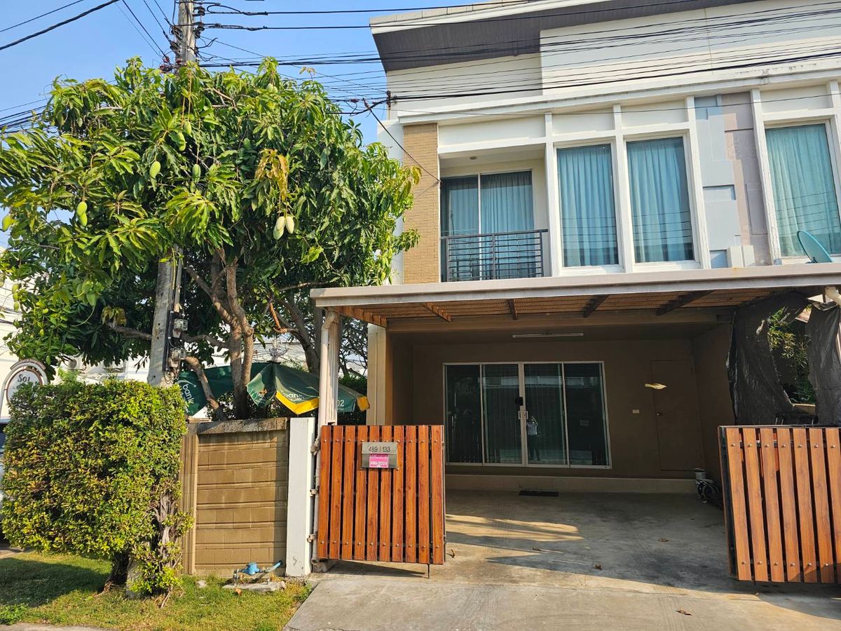 ขายทาวน์โฮมลาดกระบัง สุวรรณภูมิ : บ้านกลางเมือง เอสเซ้นส์ อ่อนนุช - วงแหวน / 3 ห้องนอน (ขาย), Baan Klang Muang S - Sense Onnut - Wongwan / 3 Bedrooms (FOR SALE) FON118