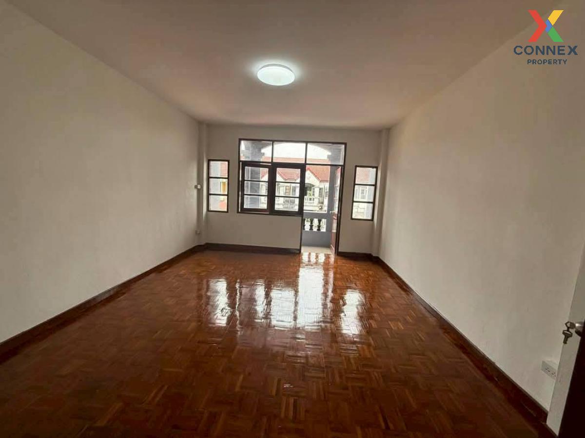 For SaleTownhomePattanakan, Srinakarin : For Sale Townhouse/Townhome  , Baan Home Place Suan Luang , ARL-Hua Mak , Suan Luang , Suan Luang , Bangkok , CX-121607