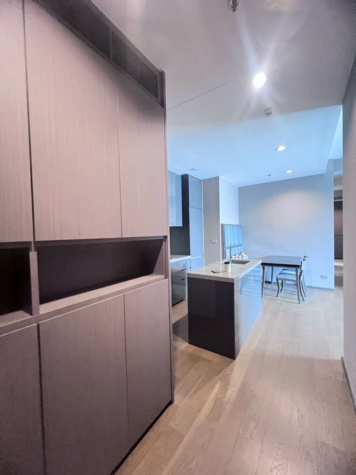 For RentCondoSathorn, Narathiwat : Ret: Diplomat Sathorn