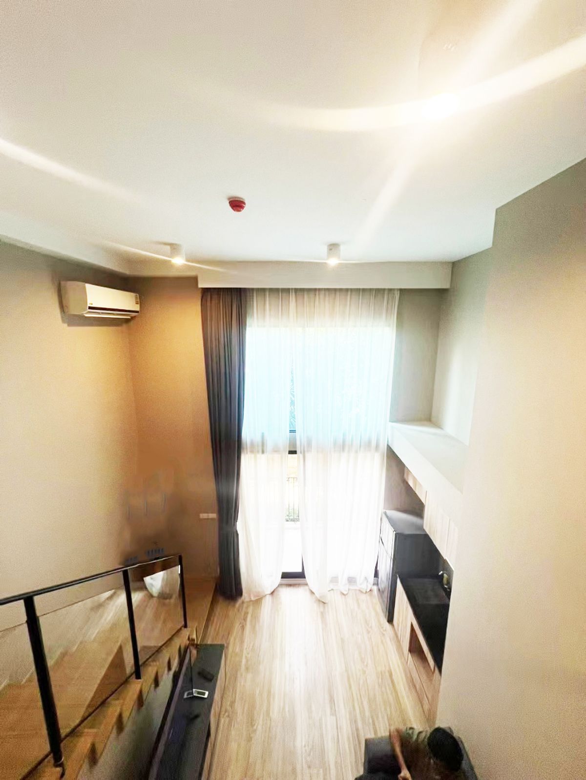 ให้เช่าคอนโดสาทร นราธิวาส : ⭐️ให้เช่า Blossom Sathorn ห้อง Duplex 🛋️เฟอร์ครบพร้อมเข้าอยู่ 🚝ใกล้ BTS สุรศักดิ์