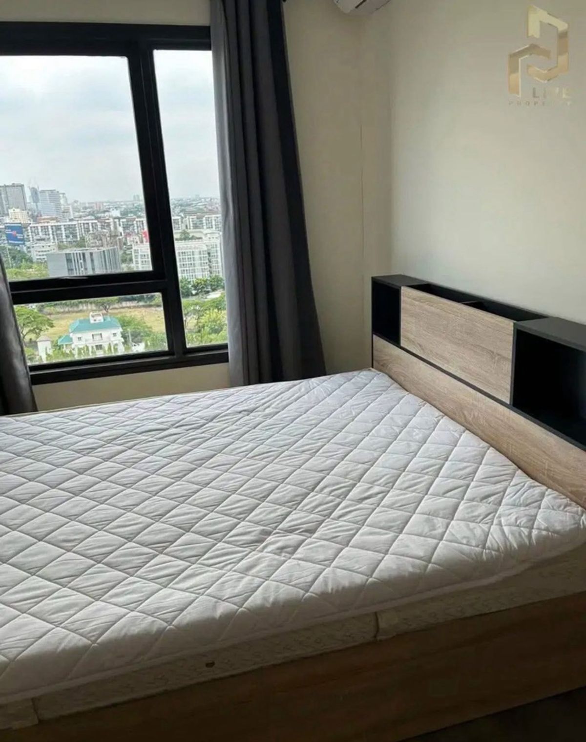 ให้เช่าคอนโดพัฒนาการ ศรีนครินทร์ : คอนโดริชพาร์ค ทริปเปิ้ลสเตชั่น เฟอร์ครบ พร้อมเข้าอยู่ เดินทางง่ายติดรถไฟฟ้าสายสีเหลือง+ARLหัวหมาก สนใจทักได้เลยค่า