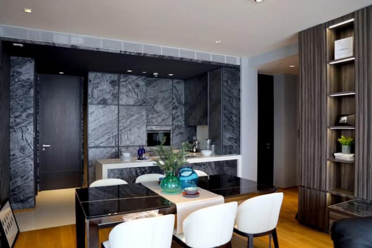 For RentCondoSukhumvit, Asoke, Thonglor : 🔥⚡️BEATNIQ SUKHUMVIT 32 📍BTS THONGLOR  2bedroom 3bathroom 107sq.m. fully furnished📍120,000 baht/m. KIM คิม Line: miragecondo , 0842914701