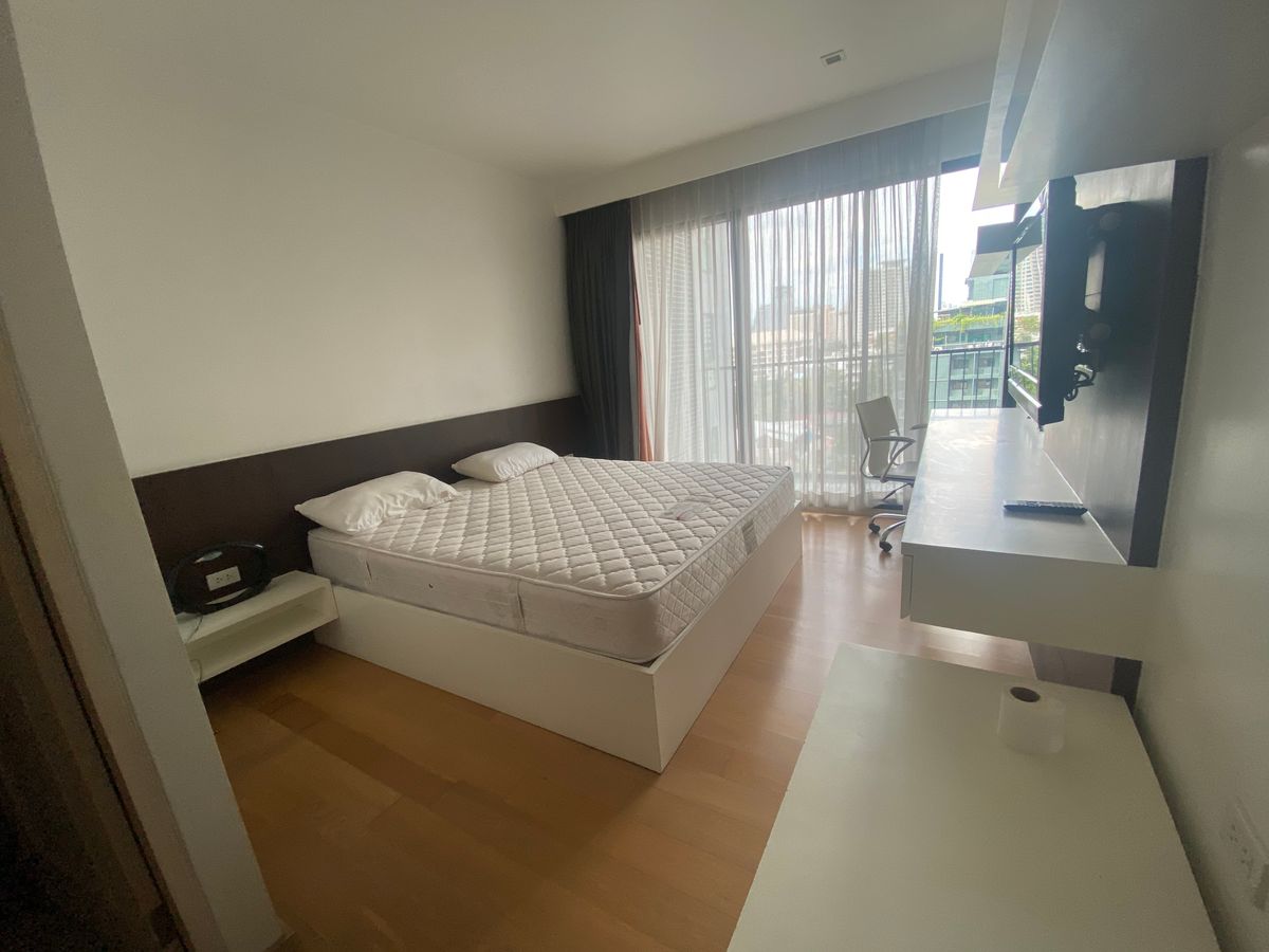 ให้เช่าคอนโดอารีย์ อนุสาวรีย์ : Condo for Rent at Noble Reflex(S03-2033)