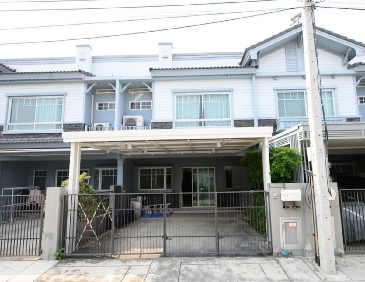 For RentTownhomeBangna, Bearing, Lasalle : 🏡 For rent, townhome, indie, Bang Na Km. 7 (Soi Ratchawinit Bang Kaew School) ✈️ near Mega Bangna 3.5 km, gold, furniture, furniture and complete electrical appliances Ready to move in ✅✅