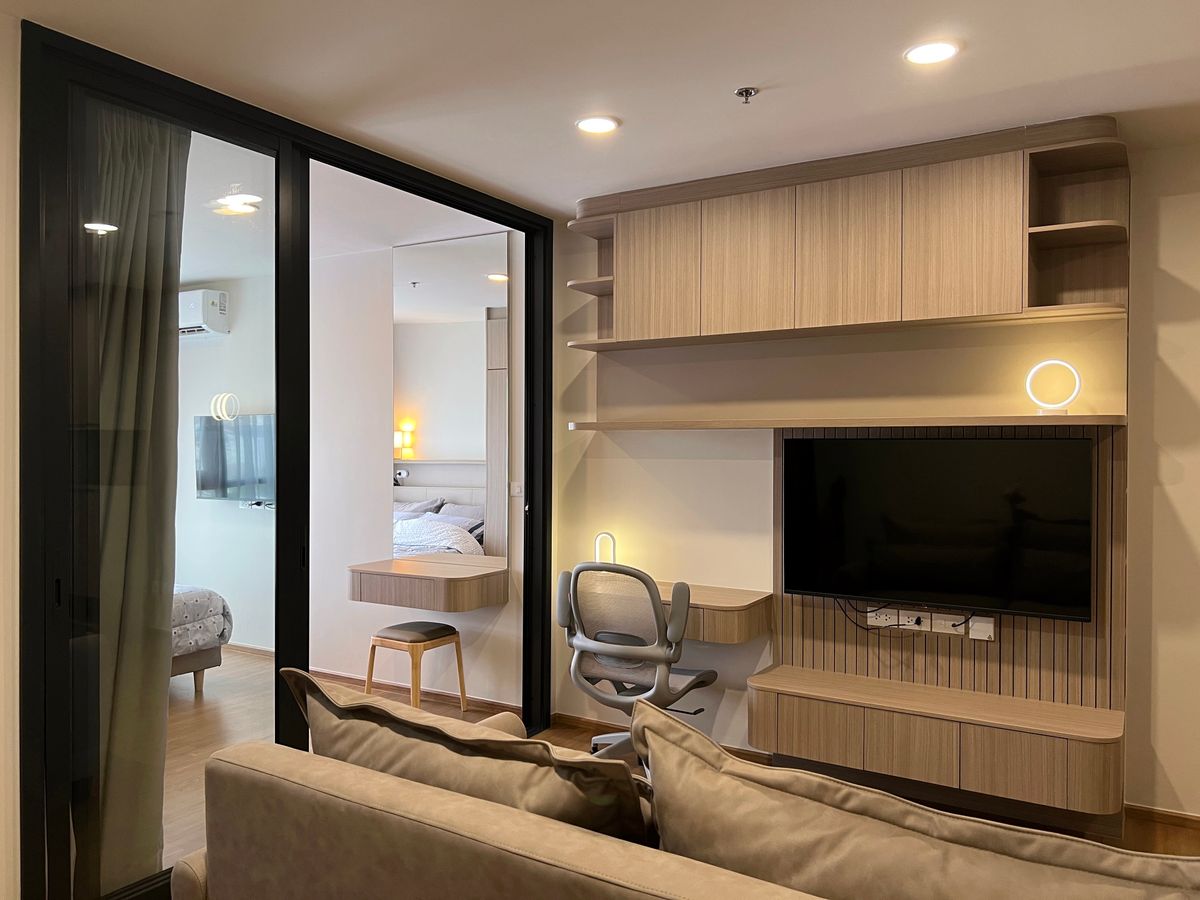 ให้เช่าคอนโดลาดพร้าว เซ็นทรัลลาดพร้าว : 🏙 ให้เช่าคอนโดใหม่ The Line Vibe (37 ตร.ม.) แต่งครบ พร้อมอยู่ ใกล้ BTS ห้าแยกลาดพร้าว: Fully furnished. Ready to move in!