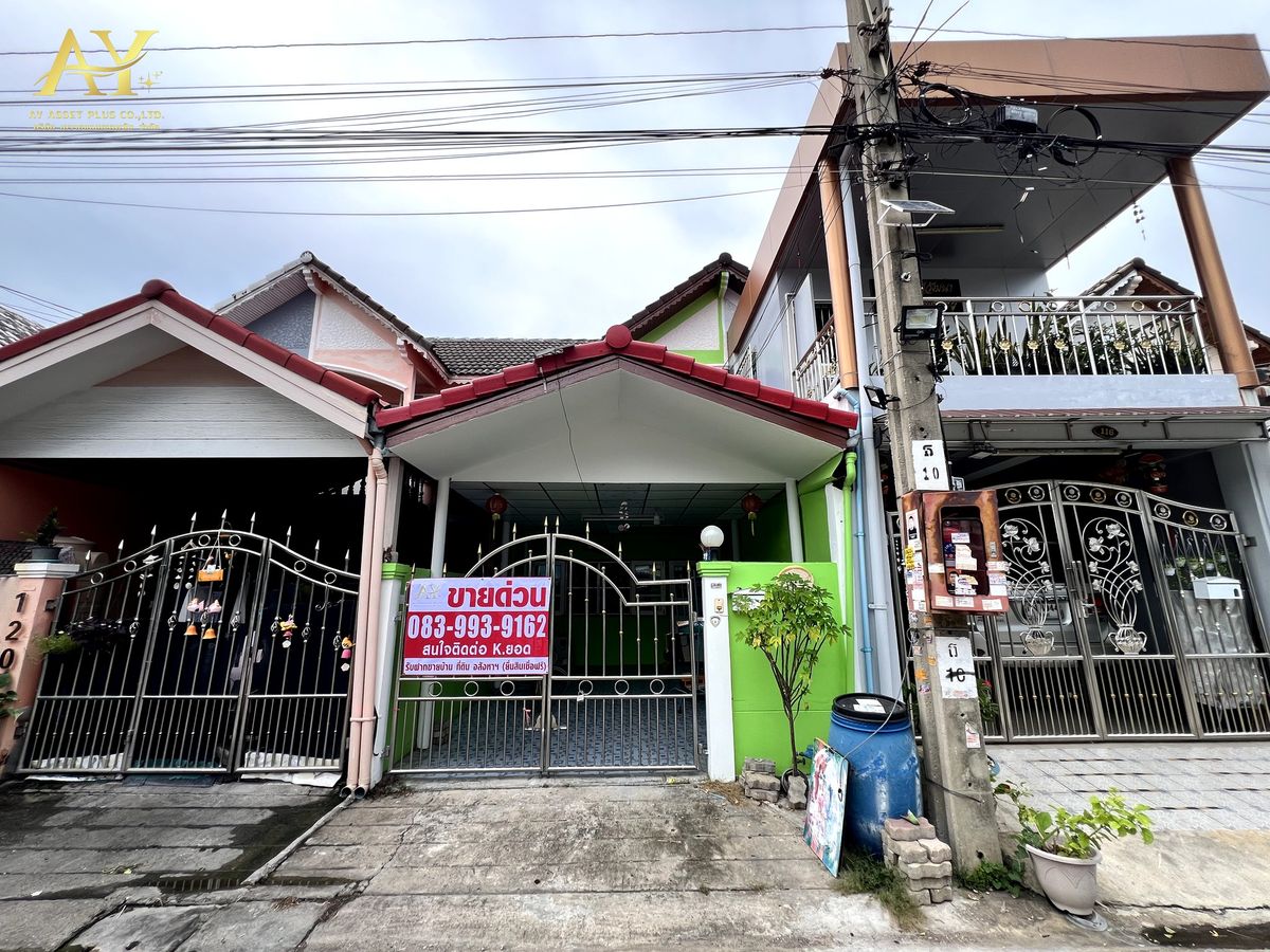 For SaleTownhomePhutthamonthon, Salaya : Urgent sale, 2 -story townhouse, 25 sq.w. Village, Porn Thawi Villa 4, full additions, only 1.89 million