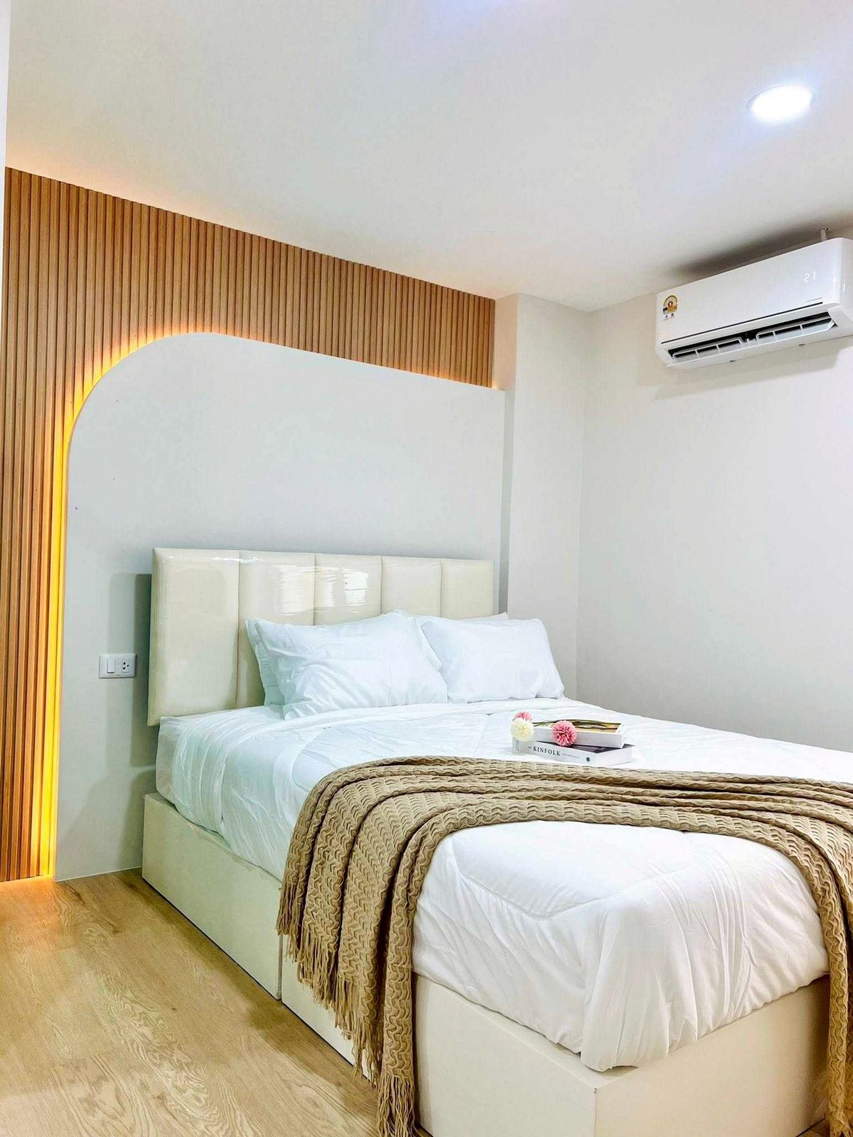 For SaleCondoRatchadapisek, Huaikwang, Suttisan : Me250122 Condo for sale for less than a million condos, Phraya Phirom, near MRT Lat Phrao