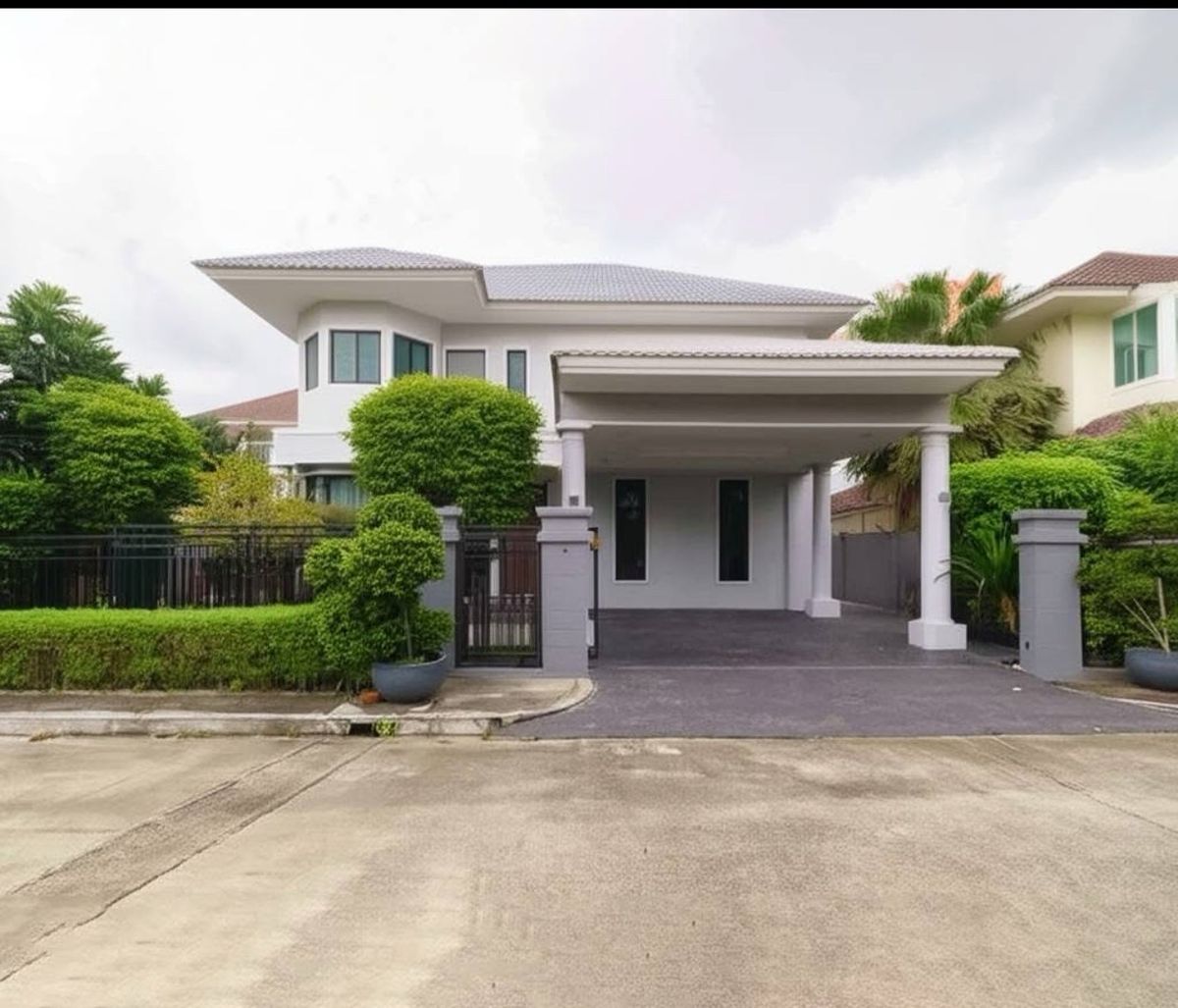 ขายบ้านพระราม 5 ราชพฤกษ์ บางกรวย : ขายด่วน ถูกมาก ต่ำกว่าราคาประเมิน บ้านใหญ่ 3 นอน 