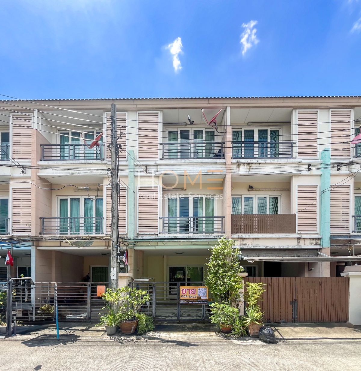 ขายทาวน์โฮมเกษตร นวมินทร์ ลาดปลาเค้า : คาซ่า ซิตี้ นวลจันทร์ 2 / 3 ห้องนอน (ขาย), Casa City Nuanjan 2 / 3 Bedrooms (FOR SALE) PIK162