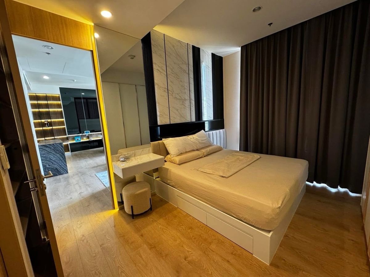 For RentCondoSukhumvit, Asoke, Thonglor : Condo for rent, NOBLE BE19, beautiful room Electrical appliances in the heart of Asoke ready to move in. Interested to say hello.
